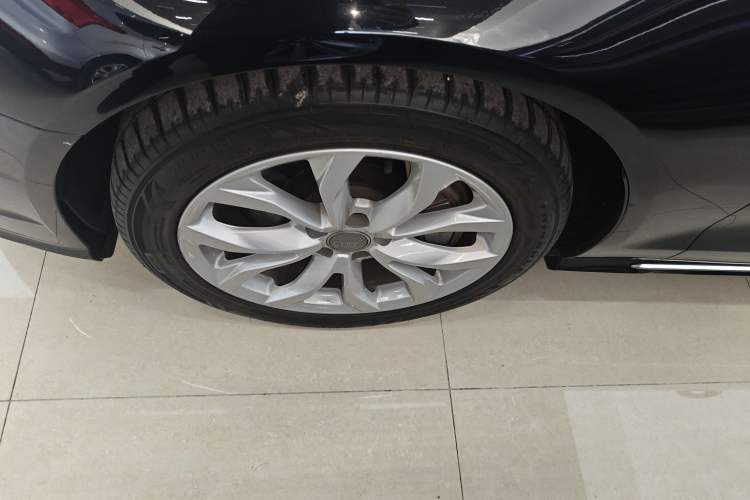 Used Audi A6L 2016 45 TFSI quattro Sport Edition Left Front Wheel Hub
