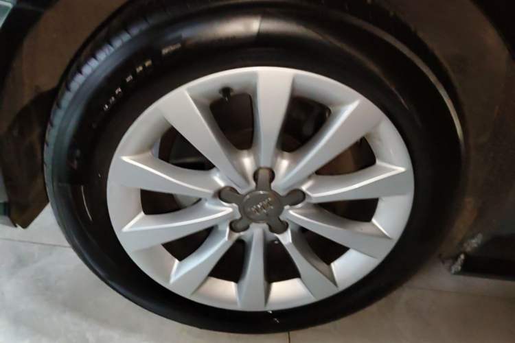 Used Audi A6L 2016 30 FSI Technology Model Left Front Wheel Hub