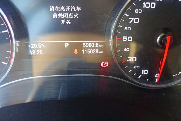 Used Audi A6L 2016 TFSI Technology Edition Odometer Close Up