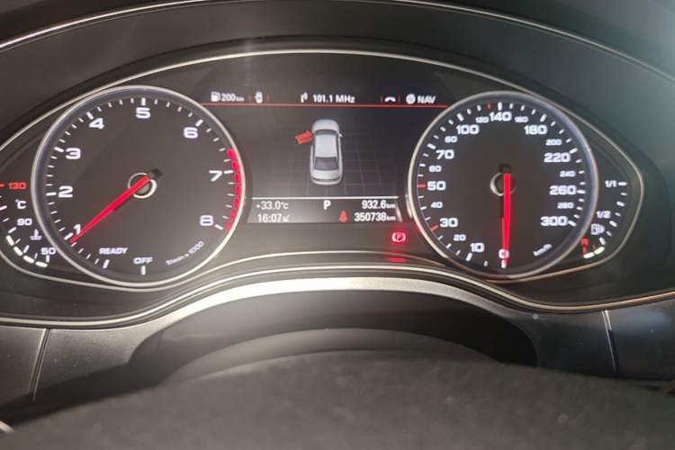 Used Audi A6L 2016 TFSI Technology Edition Odometer Close Up