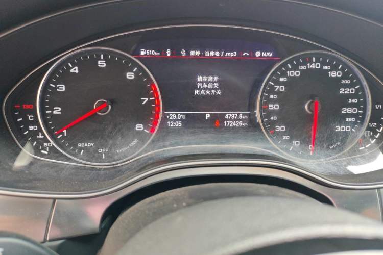 Used Audi A6L 2016 TFSI Technology Edition Odometer Close Up