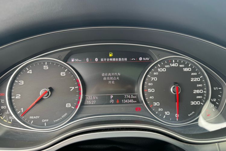 Used Audi A6L 2016 TFSI Technology Edition Odometer Close Up