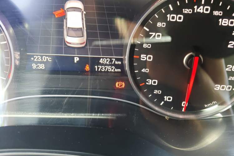 Used Audi A6L 2016 TFSI Technology Edition Odometer Close Up