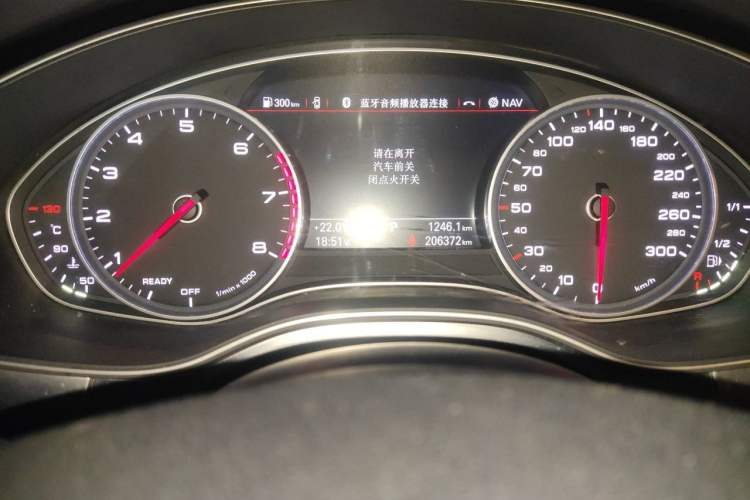 Used Audi A6L 2016 30 FSI Comfort Version Odometer Close Up