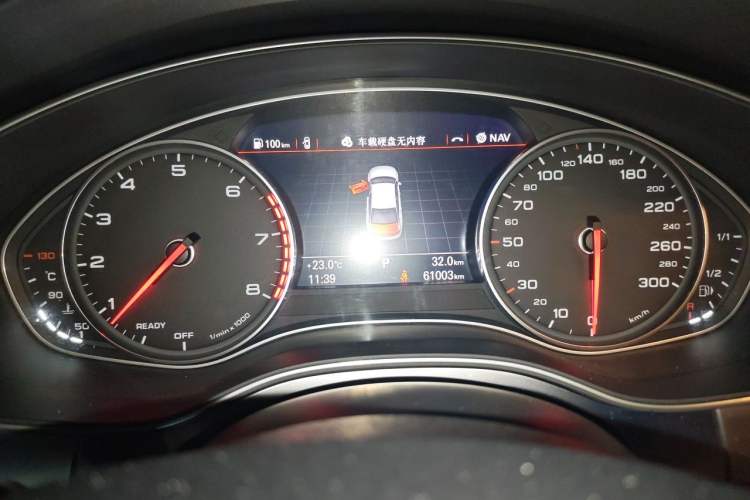 Used Audi A6L 2016 30 FSI Comfort Version Odometer Close Up