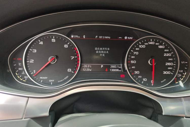 Used Audi A6L 2016 45 TFSI quattro Sport Edition Odometer Close Up