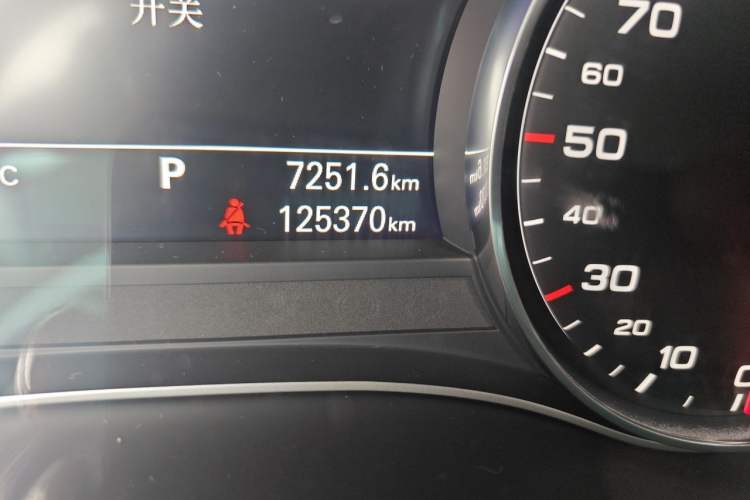 Used Audi A6L 2016 TFSI Technology Edition Odometer Close Up