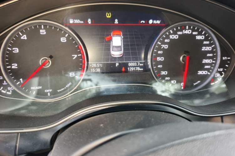 Used Audi A6L 2016 TFSI Technology Edition Odometer Close Up