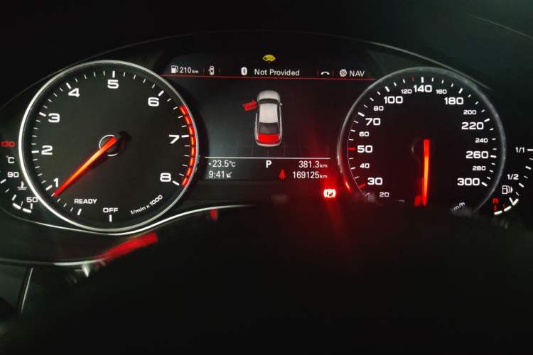 Used Audi A6L 2016 45 TFSI quattro Sport Edition Odometer Close Up