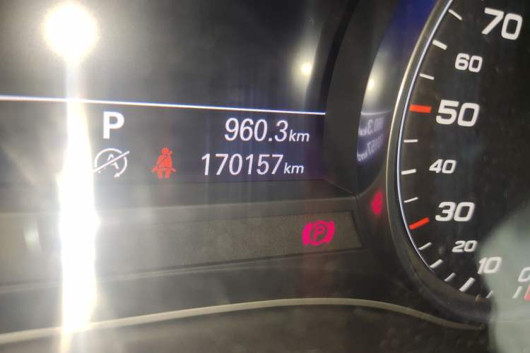 Used Audi A6L 2016 TFSI Technology Edition Odometer Close Up
