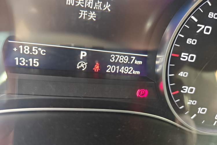 Used Audi A6L 2016 TFSI Technology Edition Odometer Close Up