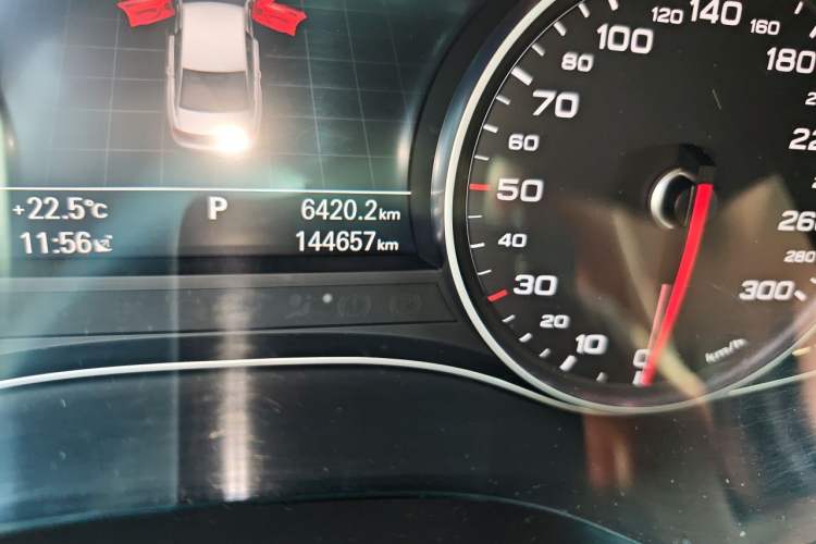 Used Audi A6L 2016 TFSI Technology Edition Odometer Close Up