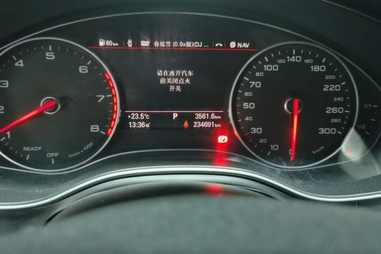 Used Audi A6L 2016 30 FSI Comfort Version Odometer Close Up