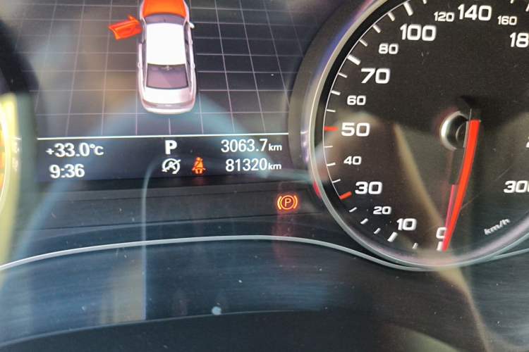 Used Audi A6L 2016 TFSI Technology Edition Odometer Close Up