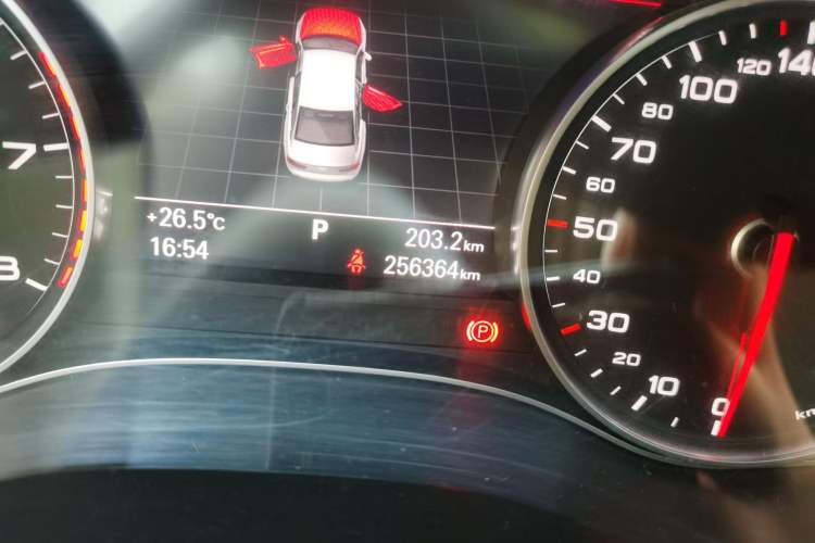 Used Audi A6L 2016 30 FSI Comfort Version Odometer Close Up