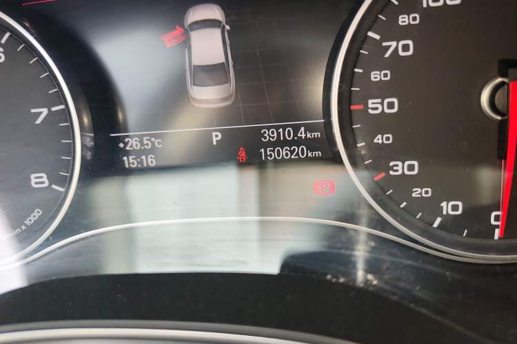 Used Audi A6L 2016 TFSI Technology Edition Odometer Close Up