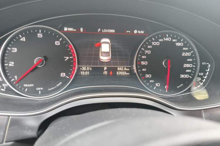Used Audi A6L 2016 45 TFSI quattro Sport Edition Odometer Close Up