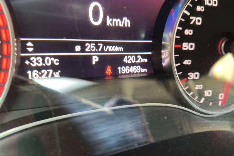 Used Audi A6L 2016 45 TFSI quattro Sport Edition Odometer Close Up