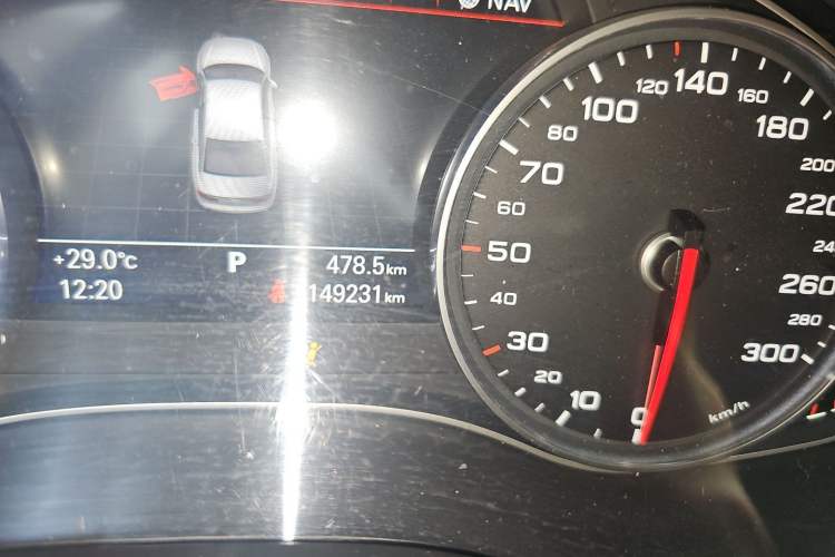 Used Audi A6L 2016 TFSI Technology Edition Odometer Close Up