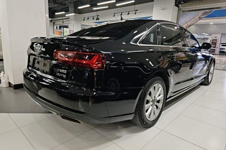 Used Audi A6L 2016 30 FSI Technology Model Rear Right 45 Deg
