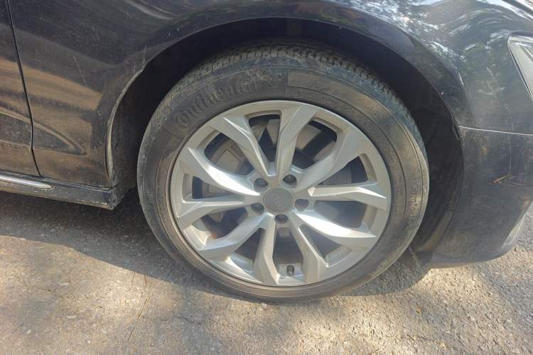 Used Audi A6L 2016 45 TFSI quattro Sport Edition Right Front Wheel Hub