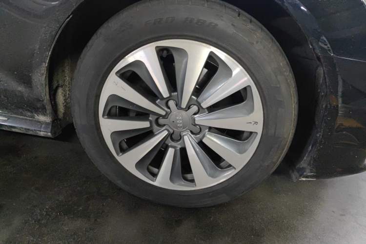Used Audi A6L 2016 30 FSI Comfort Version Right Front Wheel Hub