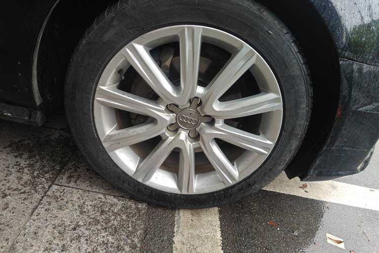 Used Audi A6L 2016 TFSI Sport Edition Right Front Wheel Hub