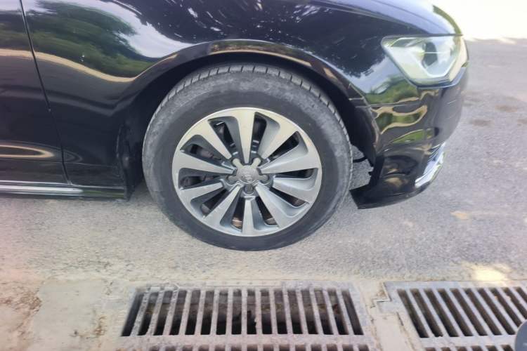 Used Audi A6L 2016 30 FSI Comfort Version Right Front Wheel Hub