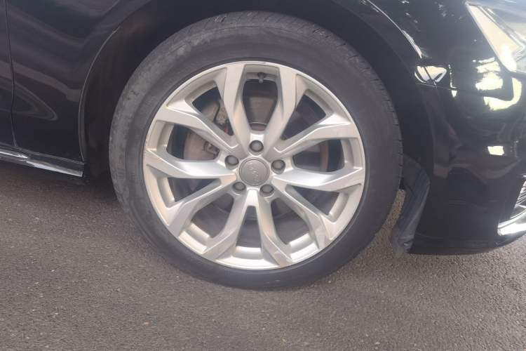 Used Audi A6L 2016 TFSI Sport Edition Right Front Wheel Hub