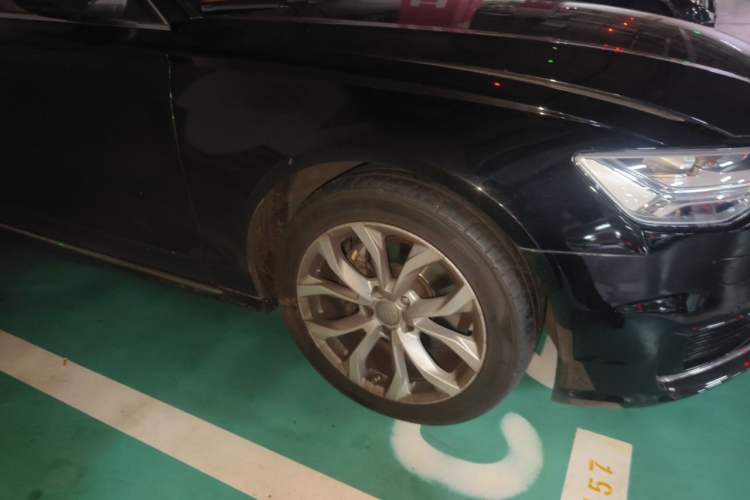 Used Audi A6L 2016 TFSI Sport Edition Right Front Wheel Hub