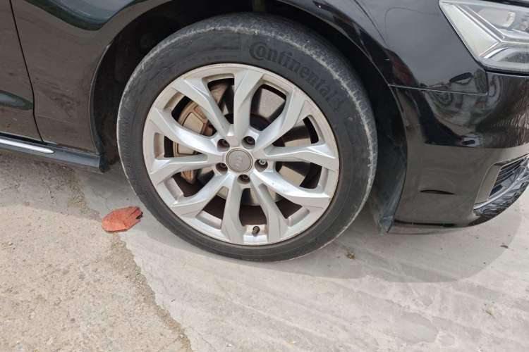 Used Audi A6L 2016 45 TFSI quattro Sport Edition Right Front Wheel Hub