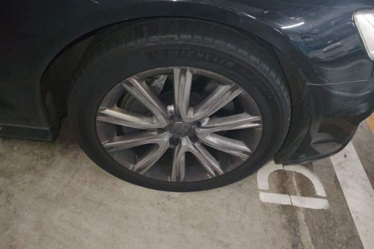 Used Audi A6L 2016 45 TFSI quattro Sport Edition Right Front Wheel Hub