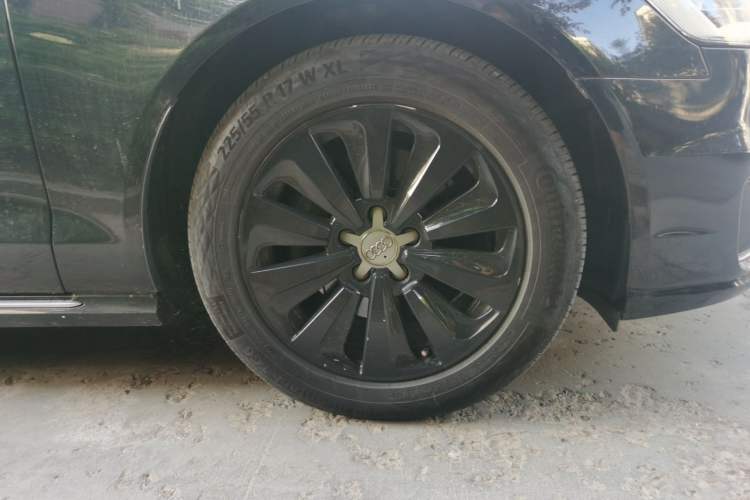 Used Audi A6L 2016 30 FSI Comfort Version Right Front Wheel Hub