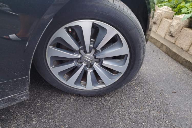 Used Audi A6L 2016 30 FSI Comfort Version Right Front Wheel Hub