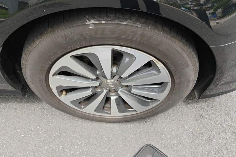 Used Audi A6L 2016 30 FSI Comfort Version Right Front Wheel Hub