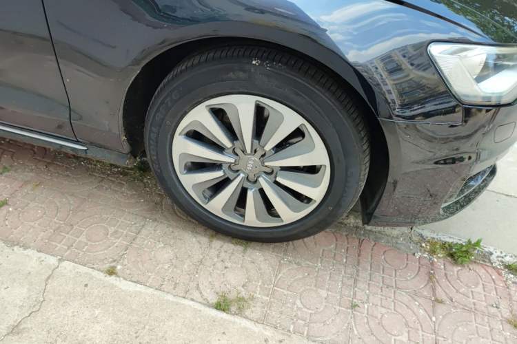 Used Audi A6L 2016 30 FSI Technology Model Right Front Wheel Hub
