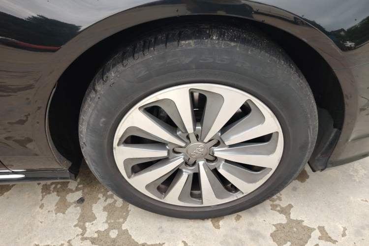 Used Audi A6L 2016 TFSI Technology Edition Right Front Wheel Hub