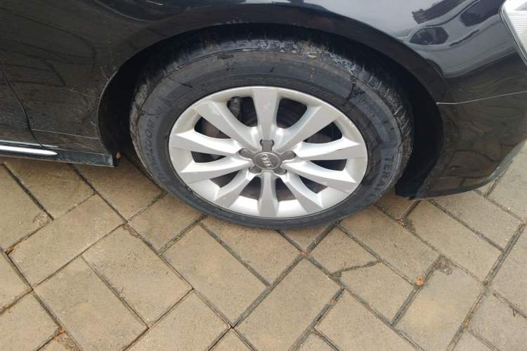 Used Audi A6L 2016 30 FSI Technology Model Right Front Wheel Hub