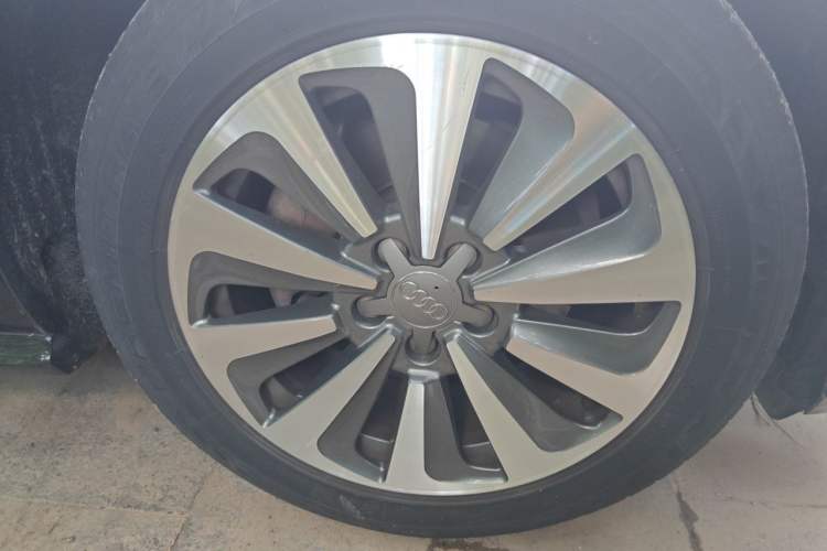 Used Audi A6L 2016 TFSI Comfort Model Right Front Wheel Hub