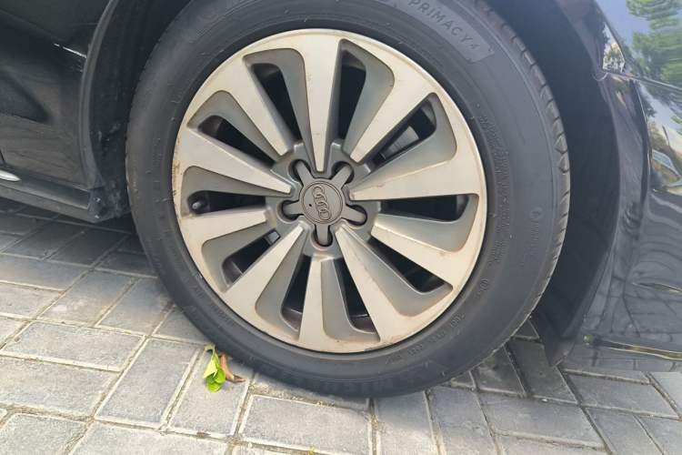 Used Audi A6L 2016 30 FSI Comfort Version Right Front Wheel Hub