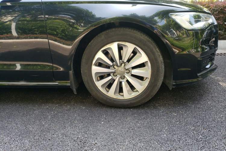 Used Audi A6L 2016 30 FSI Comfort Version Right Front Wheel Hub