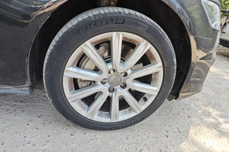 Used Audi A6L 2016 50 TFSI quattro Luxury Edition Right Front Wheel Hub