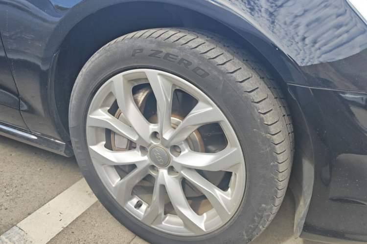 Used Audi A6L 2016 45 TFSI quattro Sport Edition Right Front Wheel Hub