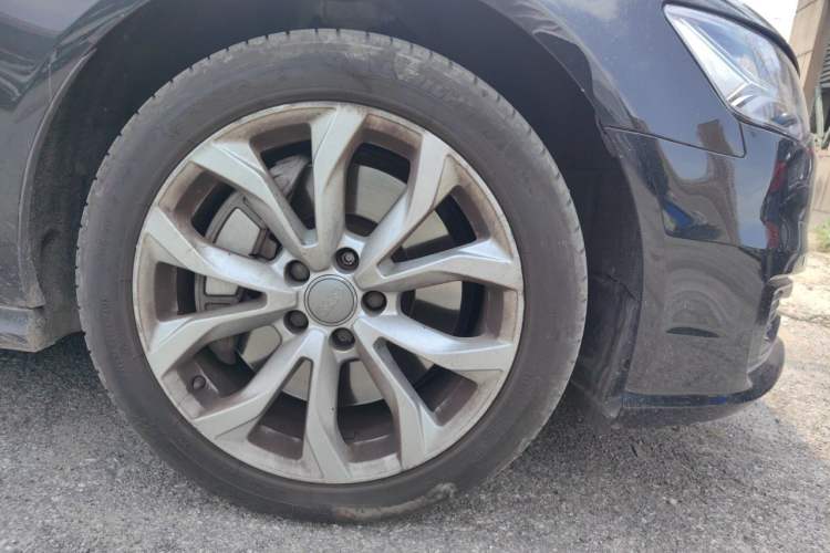 Used Audi A6L 2016 45 TFSI quattro Sport Edition Right Front Wheel Hub