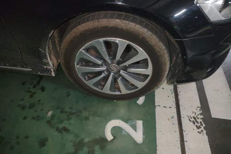 Used Audi A6L 2016 30 FSI Comfort Version Right Front Wheel Hub