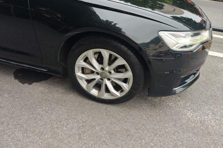 Used Audi A6L 2016 45 TFSI quattro Sport Edition Right Front Wheel Hub