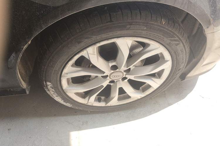 Used Audi A6L 2016 TFSI Sport Edition Right Front Wheel Hub