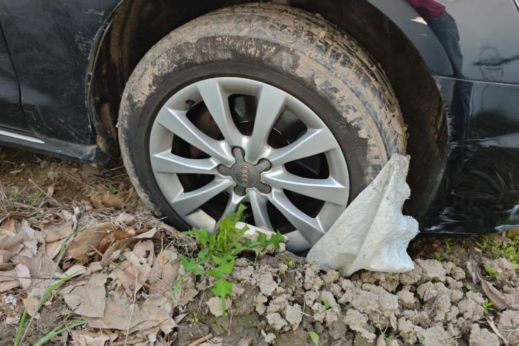 Used Audi A6L 2016 TFSI Technology Edition Right Front Wheel Hub