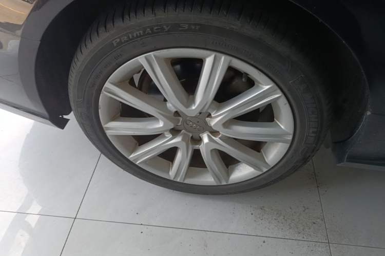 Used Audi A6L 2016 30 FSI Comfort Version Right Rear Wheel Hub