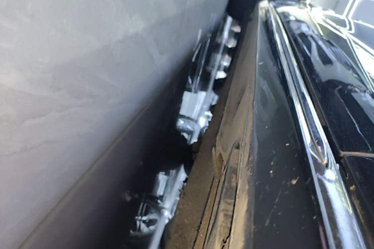 Used Audi A6L 2016 30 FSI Comfort Version Right Side Sill